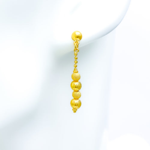 22k-gold-alternating-smooth-finish-orb-earrings