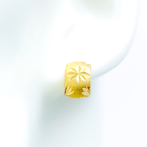 22k-gold-Posh Sand Finish Floral Earrings