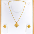 22k-gold-lavish-tasteful-pendant-set