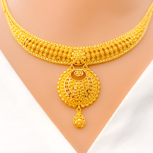 22k-gold-Intricate Reflective Dangling Chand Necklace Set