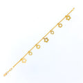 22k-gold-tasteful-flower-bracelet