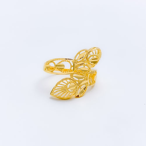 Graceful Overlapping 22k Gold Floral Ring