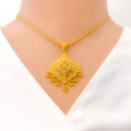 22k-gold-luxurious-fashionable-pendant-set