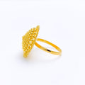 Chic Graduated 22k Gold Bead Ring