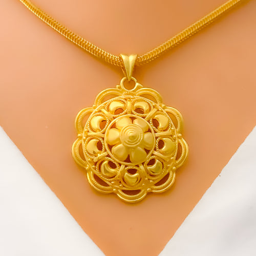 22k-gold-Festive Draped Floral Heart Pendant