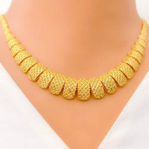 22k-gold-Dazzling Graduating Mesh Necklace Set