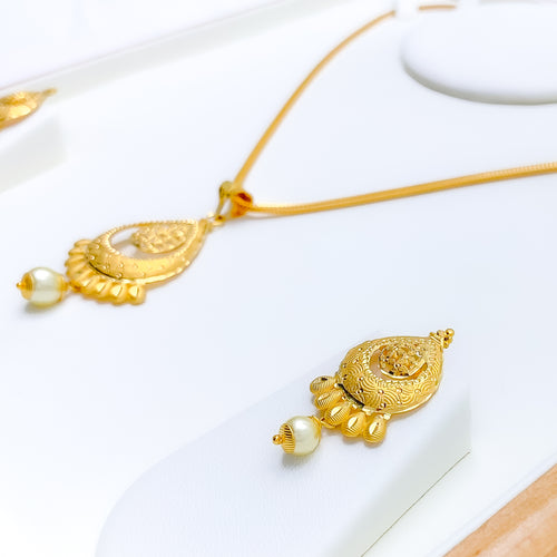 Lotus Pad Pendant Set 22k Gold 