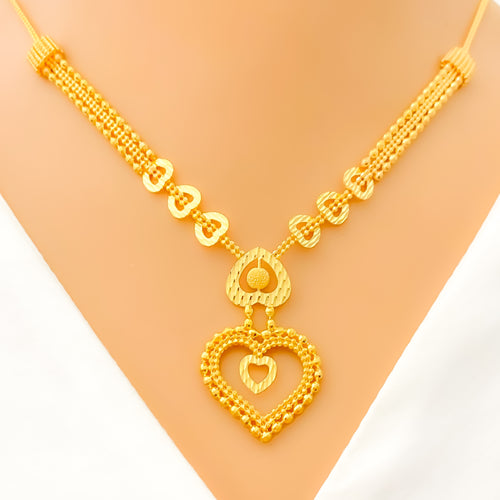 Fancy Heart Adorned Shimmering Necklace Set