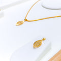 Chic Wired 22k Gold Pendant Set