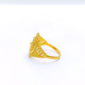 Luxurious Round Crescent 22k Gold Ring