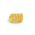 22k-gold-Dazzling Zig-Zag Leaf Ring