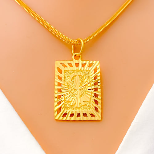 22k-gold-striking-khanda-pendant