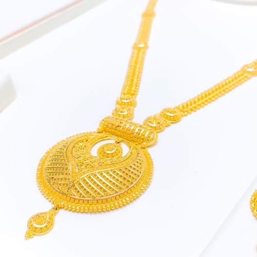 22k-gold-upscale-elevated-long-chand-set