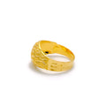 Modest Chic Zigzag Ring