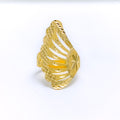 Detailed Majestic Feather Ring
