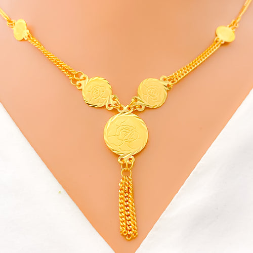 22k-gold-Charming Floral Coin Necklace