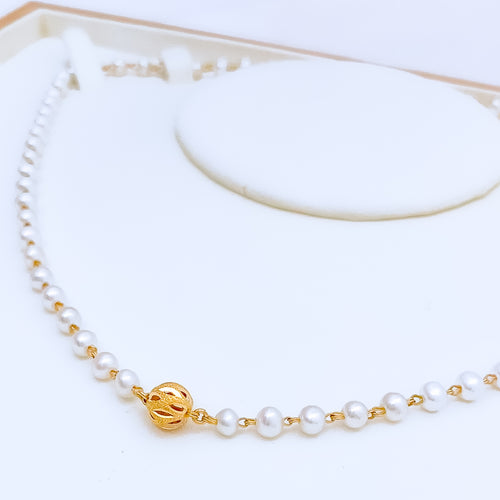 22k-gold-chic-contemporary-orb-pearl-necklace