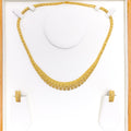 Stylish Graduating Jali Necklace Set