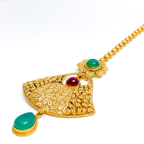 22k-gold-Graceful Engraved Kundan Tikka