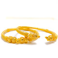 22k-gold-reflective-dotted-pipe-bangles