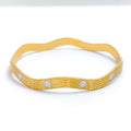 22k-gold-Sleek Shiny Striped Cuff