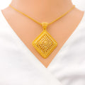 22k-gold-sophisticated-diamond-shaped-pendant-set