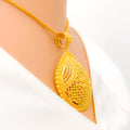 22k-gold-radiant-iconic-floral-pendant-set