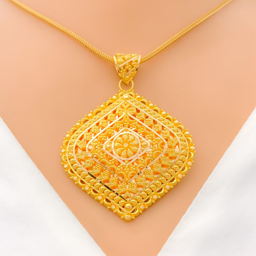 Intricate Festive 22k Gold Pendant Set