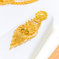 22k-gold-layered-v-shaped-motif-necklace-set