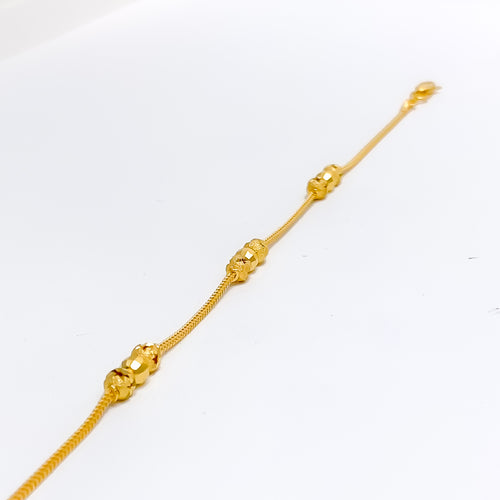 gold-graceful-contemporary-bracelet