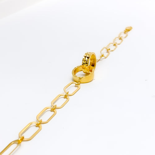 gold-stunning-interlinked-bracelet