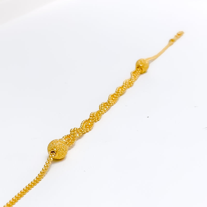 gold-modern-dazzling-bracelet