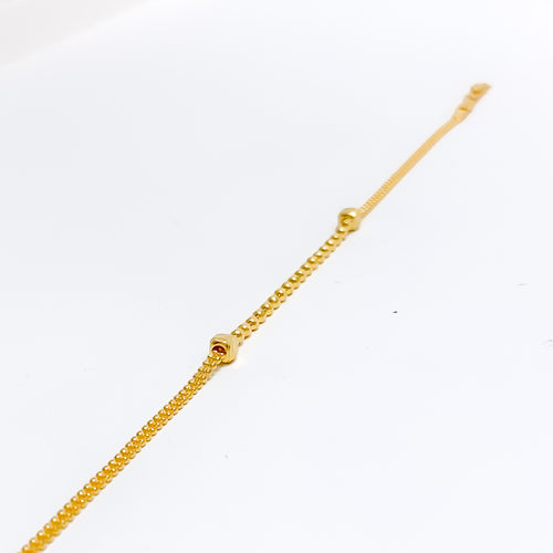 gold-dainty-fine-bracelet