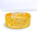 22k-gold-Majestic Motif Filigree Bangle