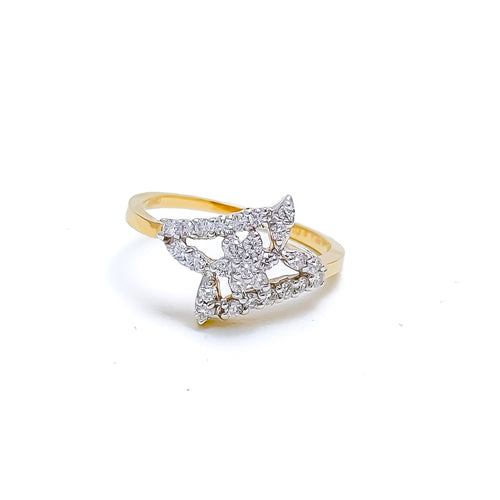 Sophisticated Shiny Diamond + 18k Gold Ring