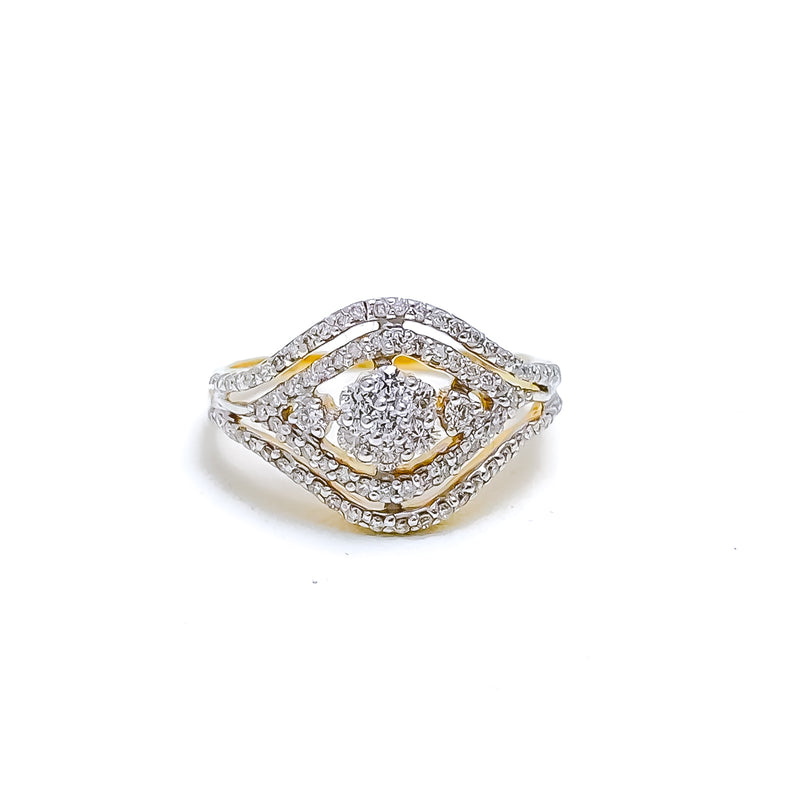 Tasteful Curved Diamond Ring 