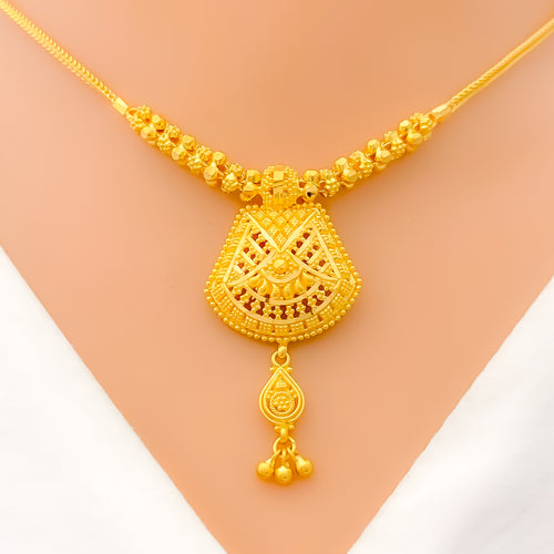 22k-gold-Attractive Dangling Gold Necklace Set