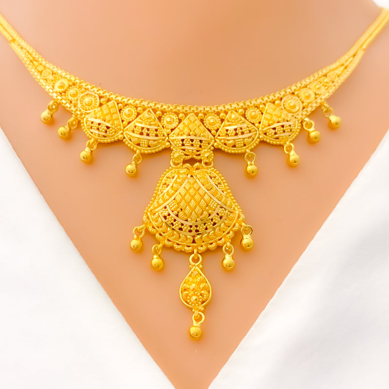 22k-gold-sophisticated-elegant-necklace-set