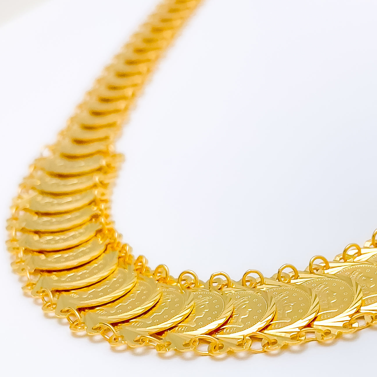 Elongated Oval Paved Diamond Chain Necklace with Small Gold Oval Plate–  Blacy's Vault