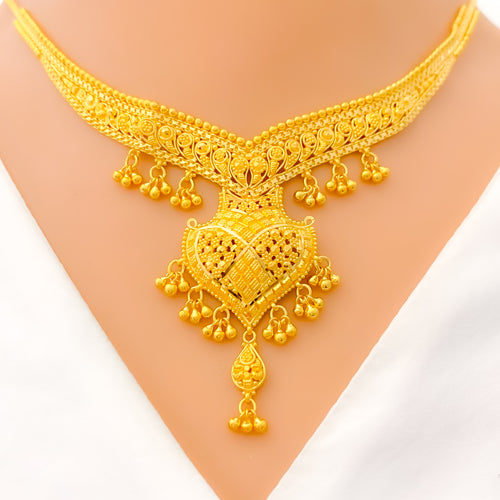 22k-gold-textured-magnificent-necklace-set