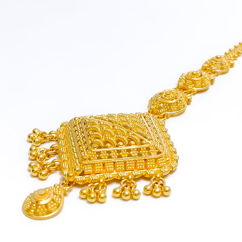 22k-gold-fancy-intricate-tikka