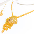 21k-gold-tasteful-intricate-necklace-set