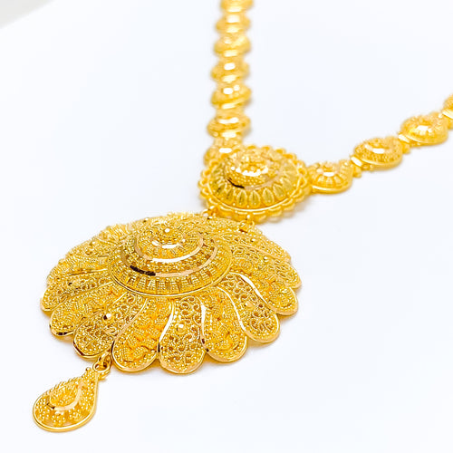 22k-gold-Gorgeous Alternating  Floral Long Necklace Set