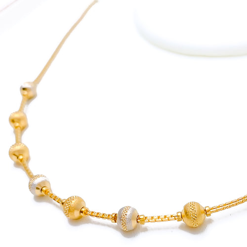 22k-gold-sophisticated-stylish-necklace