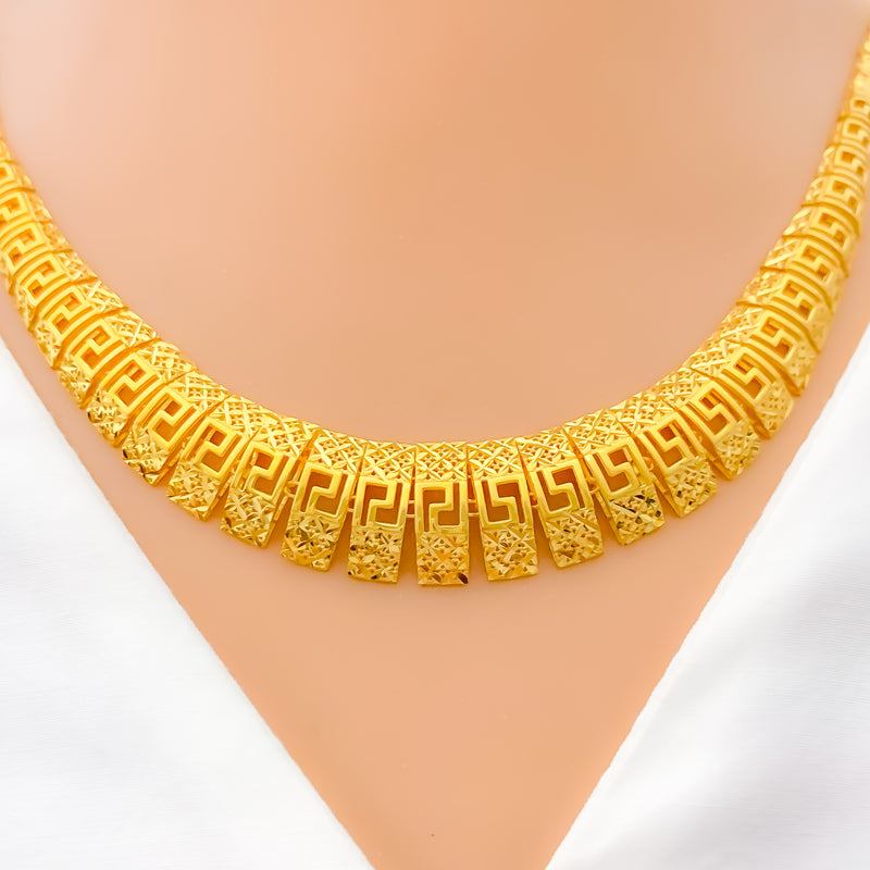 Trendy Interlinked Mesh Necklace Set