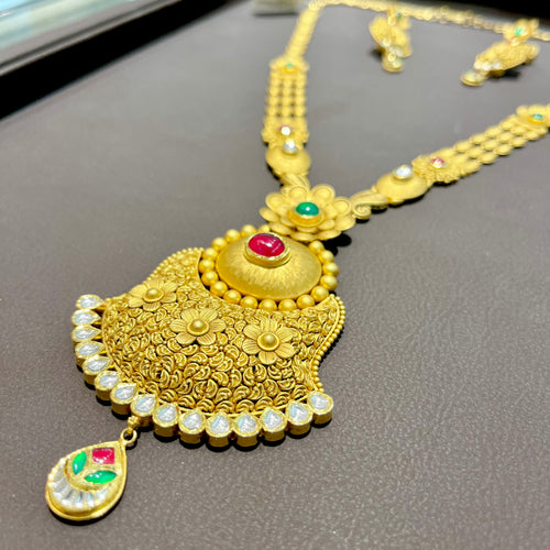 Floral Accented Long Antique Necklace Set