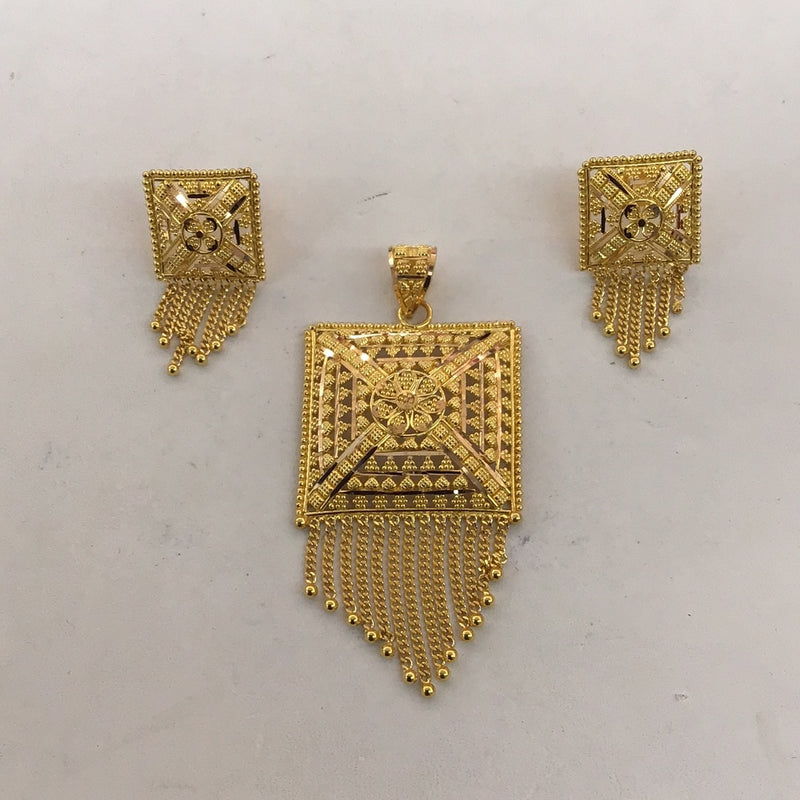 Traditional Square Pendant Set