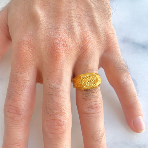 Men's Classic Gold Ring